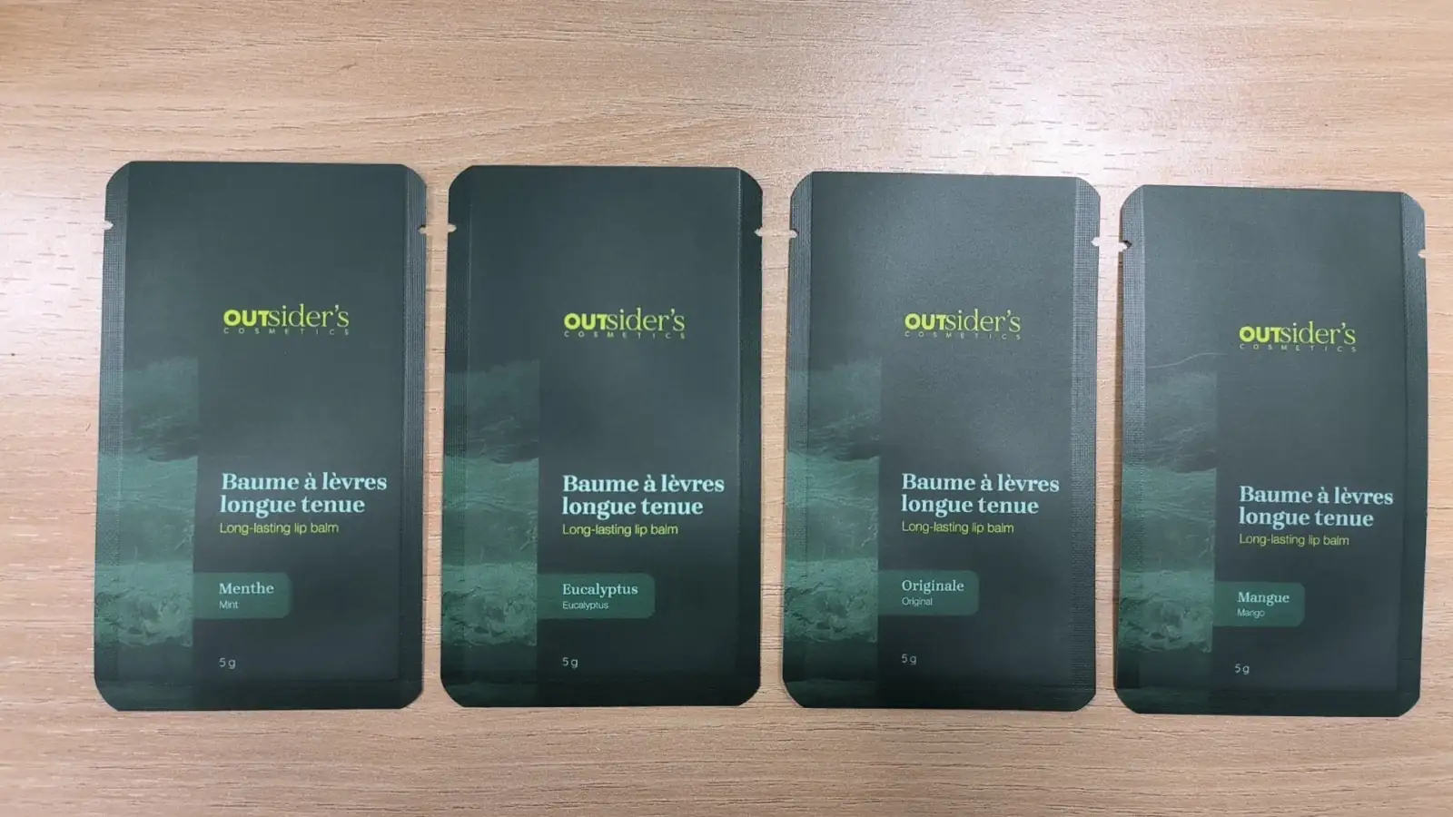 Bulk printed sauce packets prepared for wholesale packaging orders