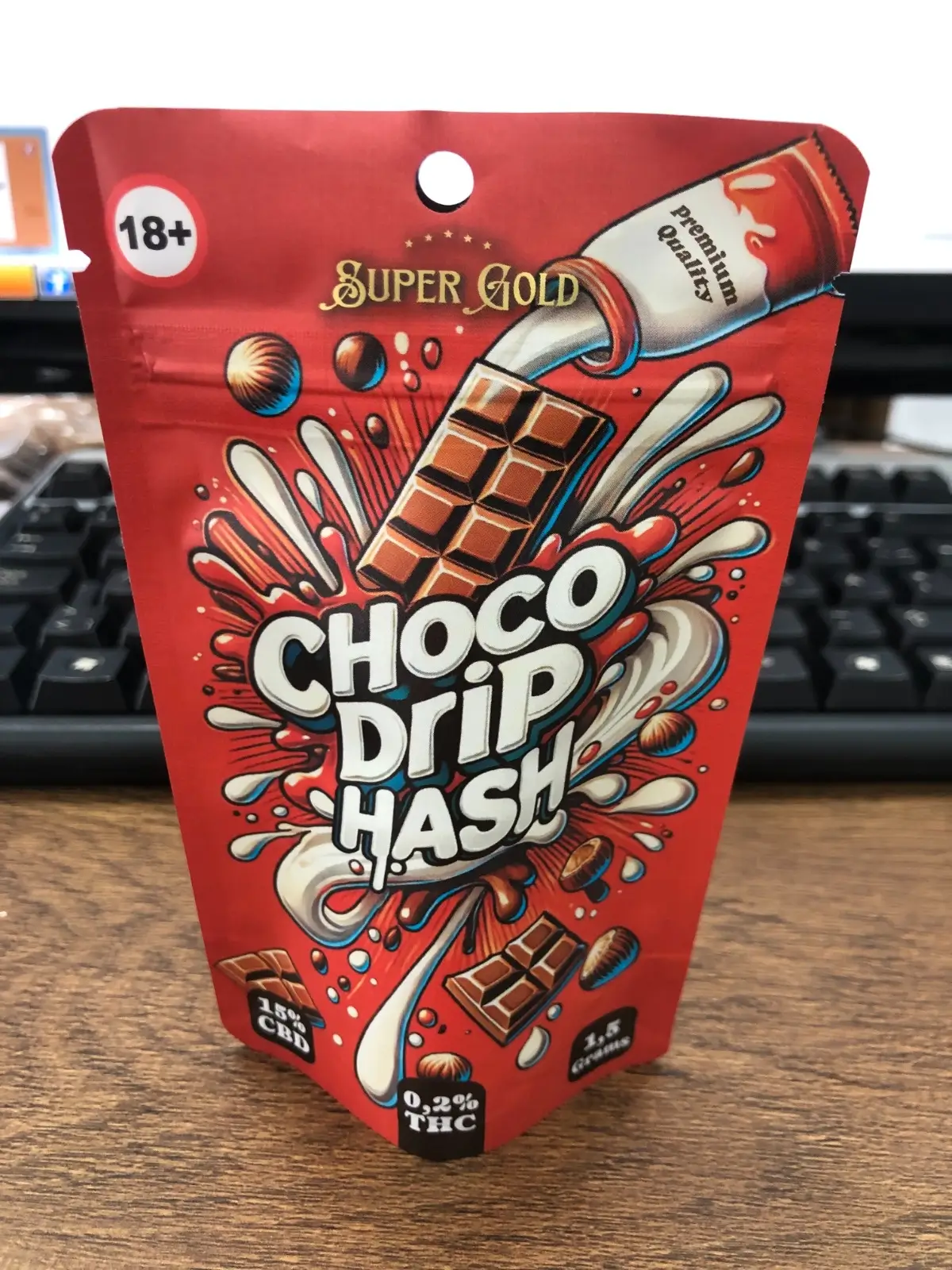 Enhance Luxury Appeal with Printed Surface Stand Up Chocolate Packets